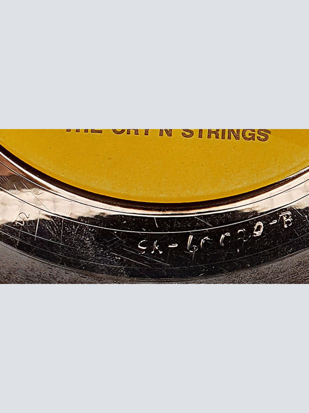 Vinyl / The Cry'n Strings - Monja