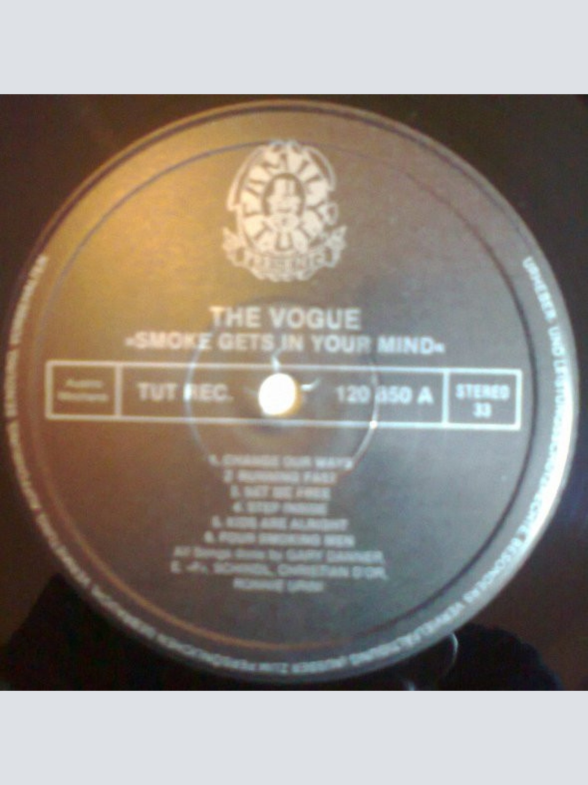 Vinyl / The Vogue (2) - Smoke Gets In My Mind