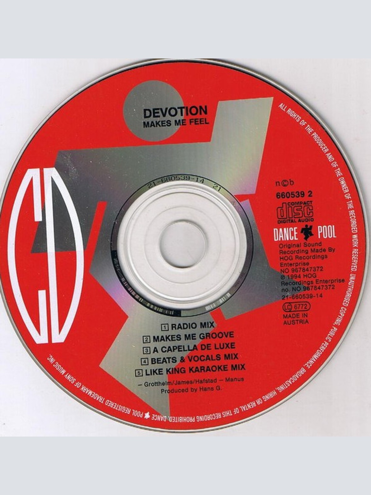 CD / Devotion (2) - Makes Me Feel