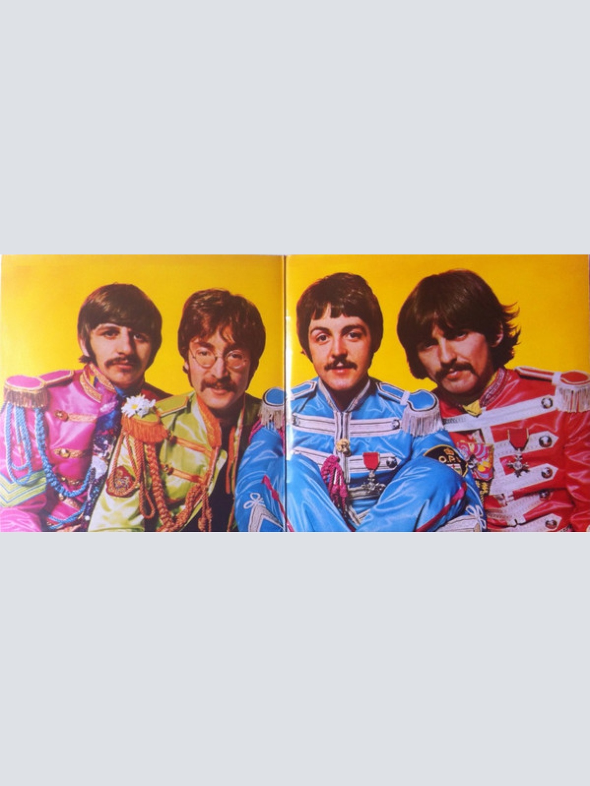 Vinyl / The Beatles - Sgt. Pepper's Lonely Hearts Club Band