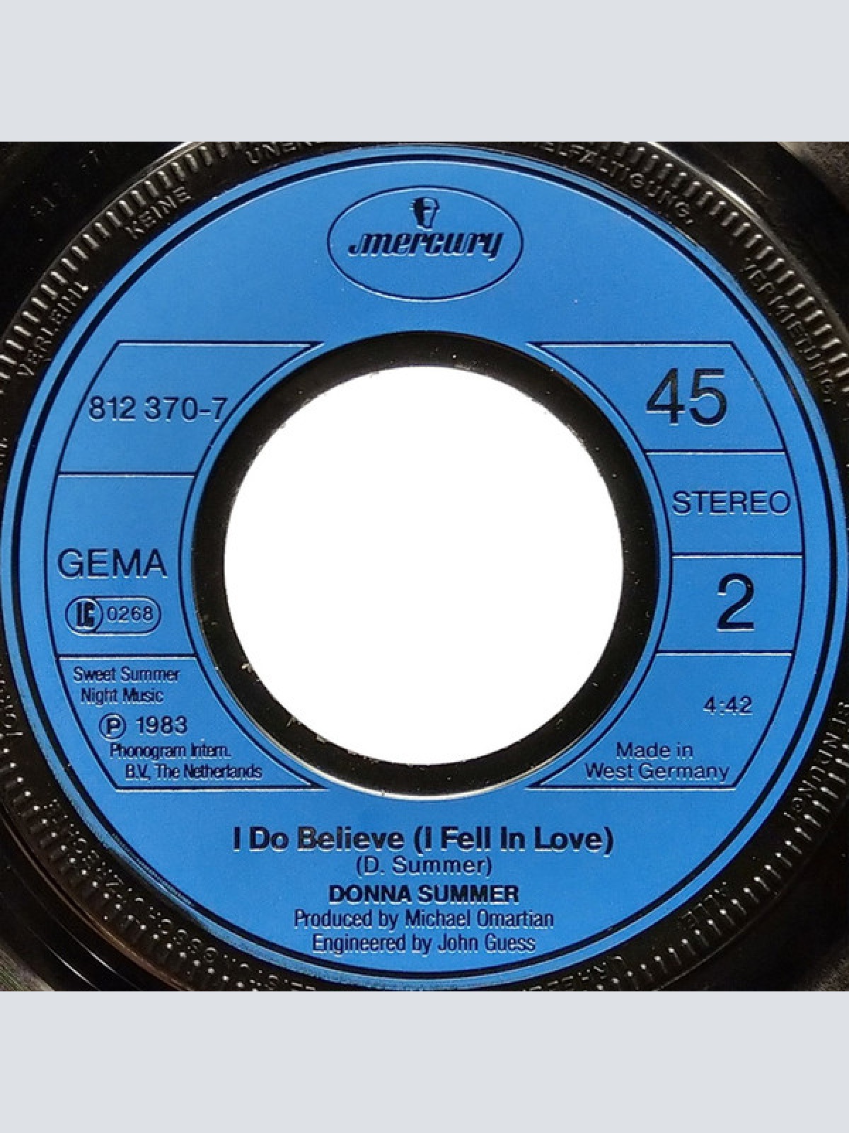 Vinyl / Donna Summer - She Works Hard For The Money