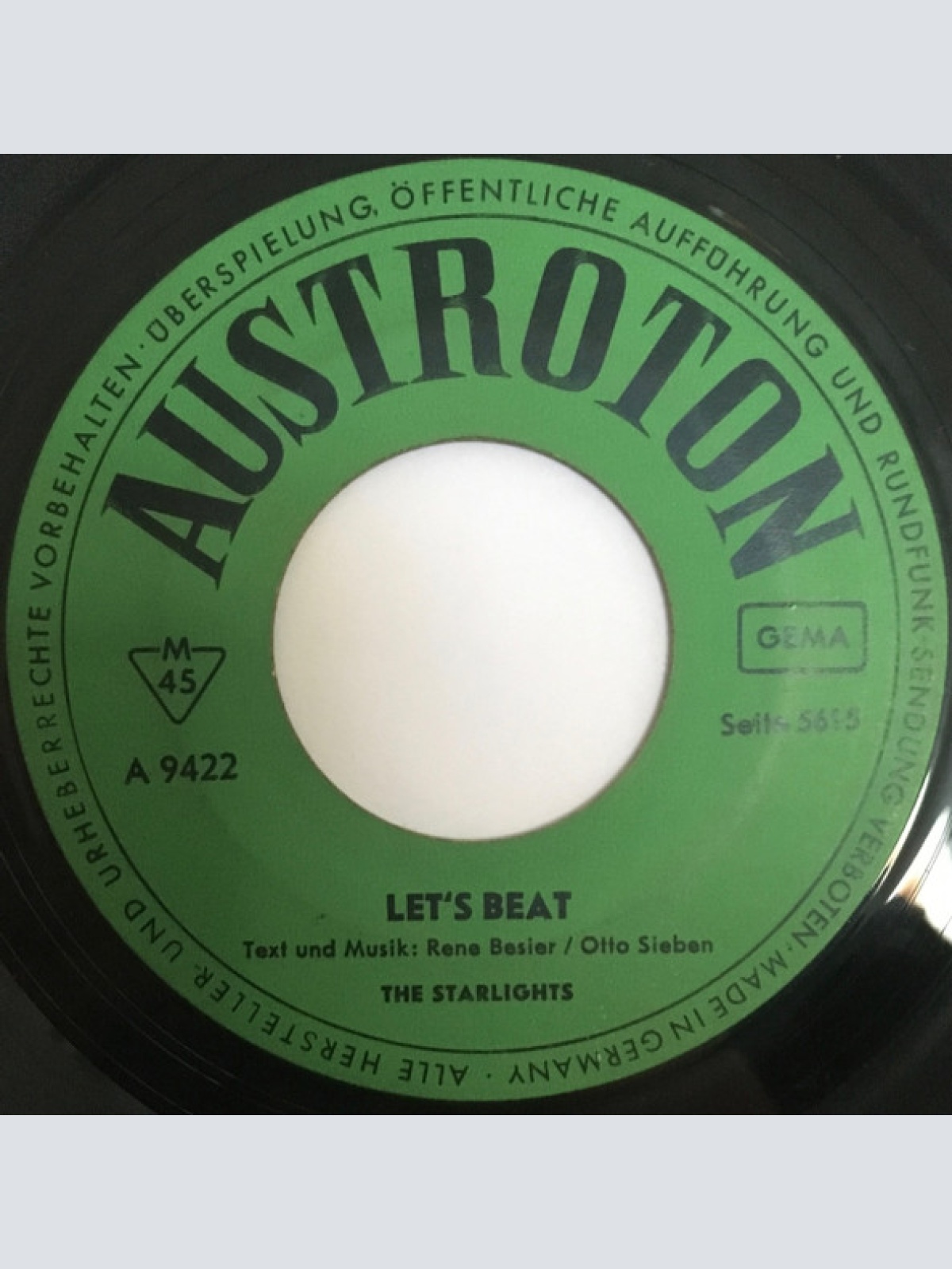 Vinyl / The Starlights (2) - Let's Beat / Dein Boy Braucht Liebe