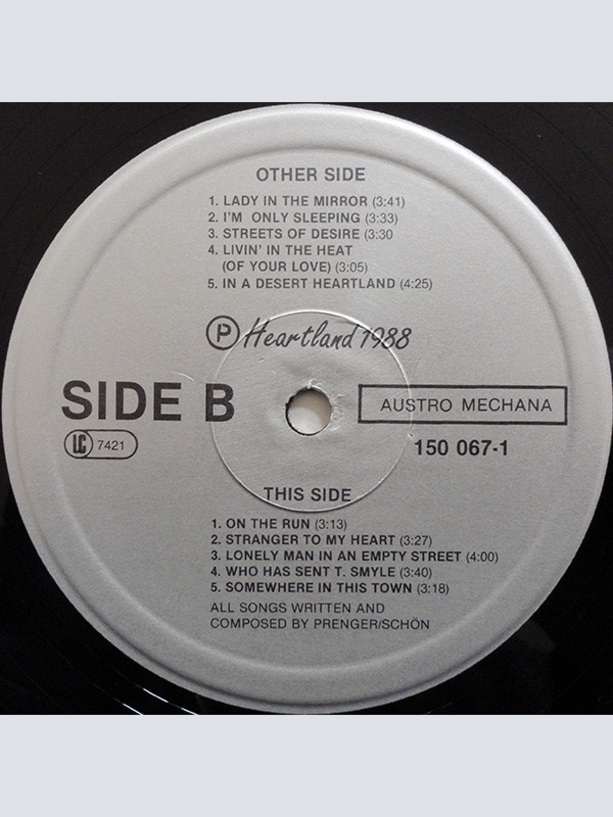 Vinyl / Private Eyes (3) - Flying Over Rainbow Bridge