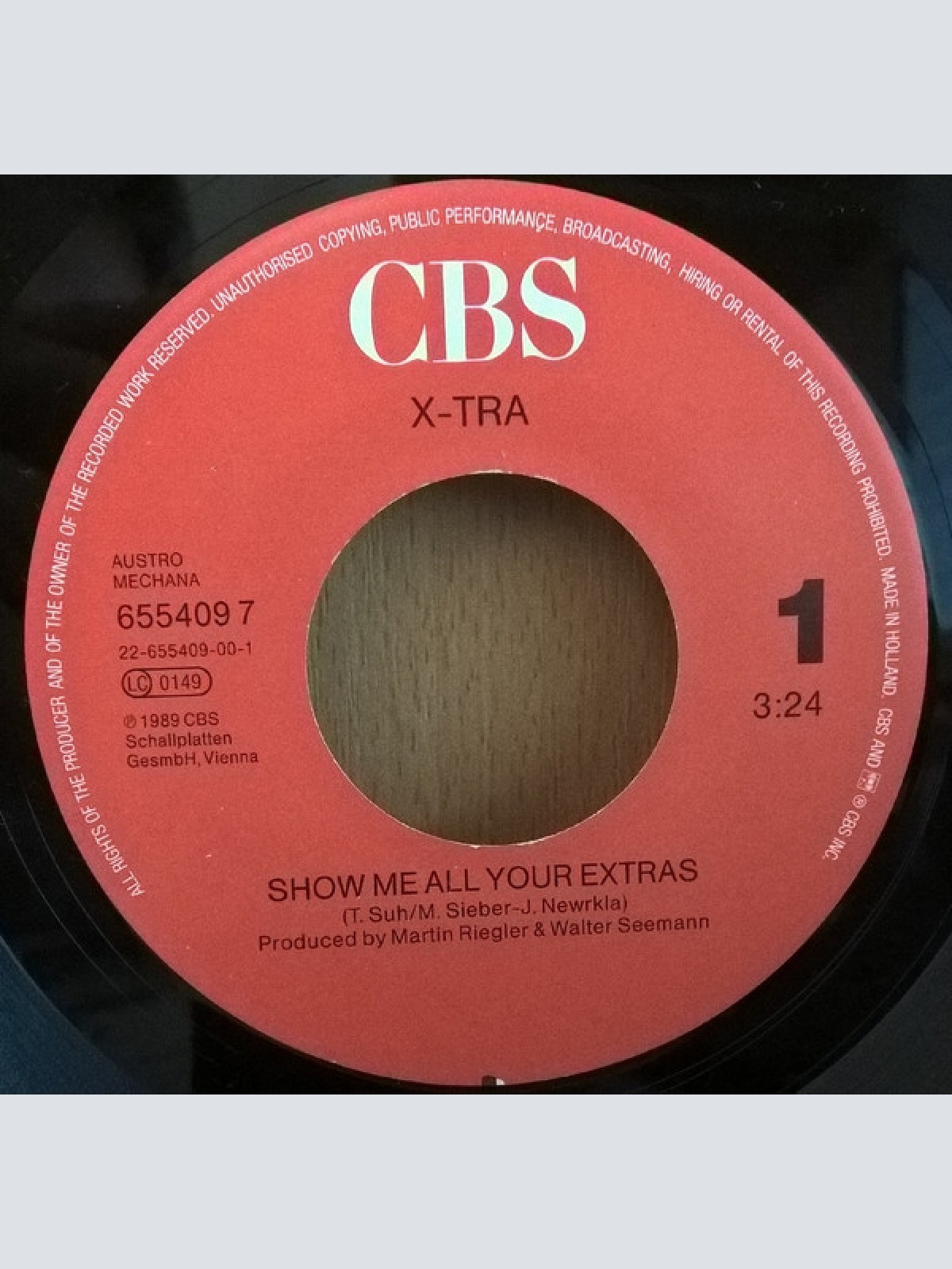 Vinyl / X-Tra - Show Me All Your Extras