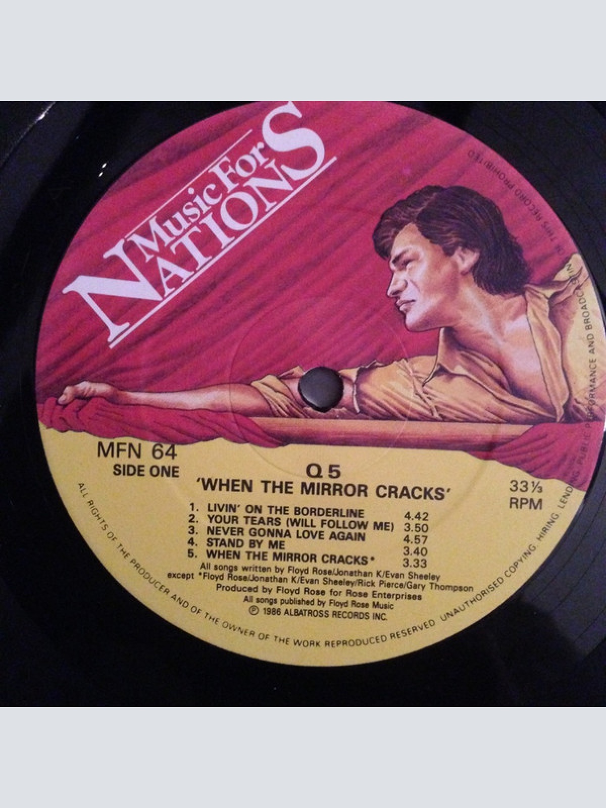 Vinyl / Q5 - When The Mirror Cracks