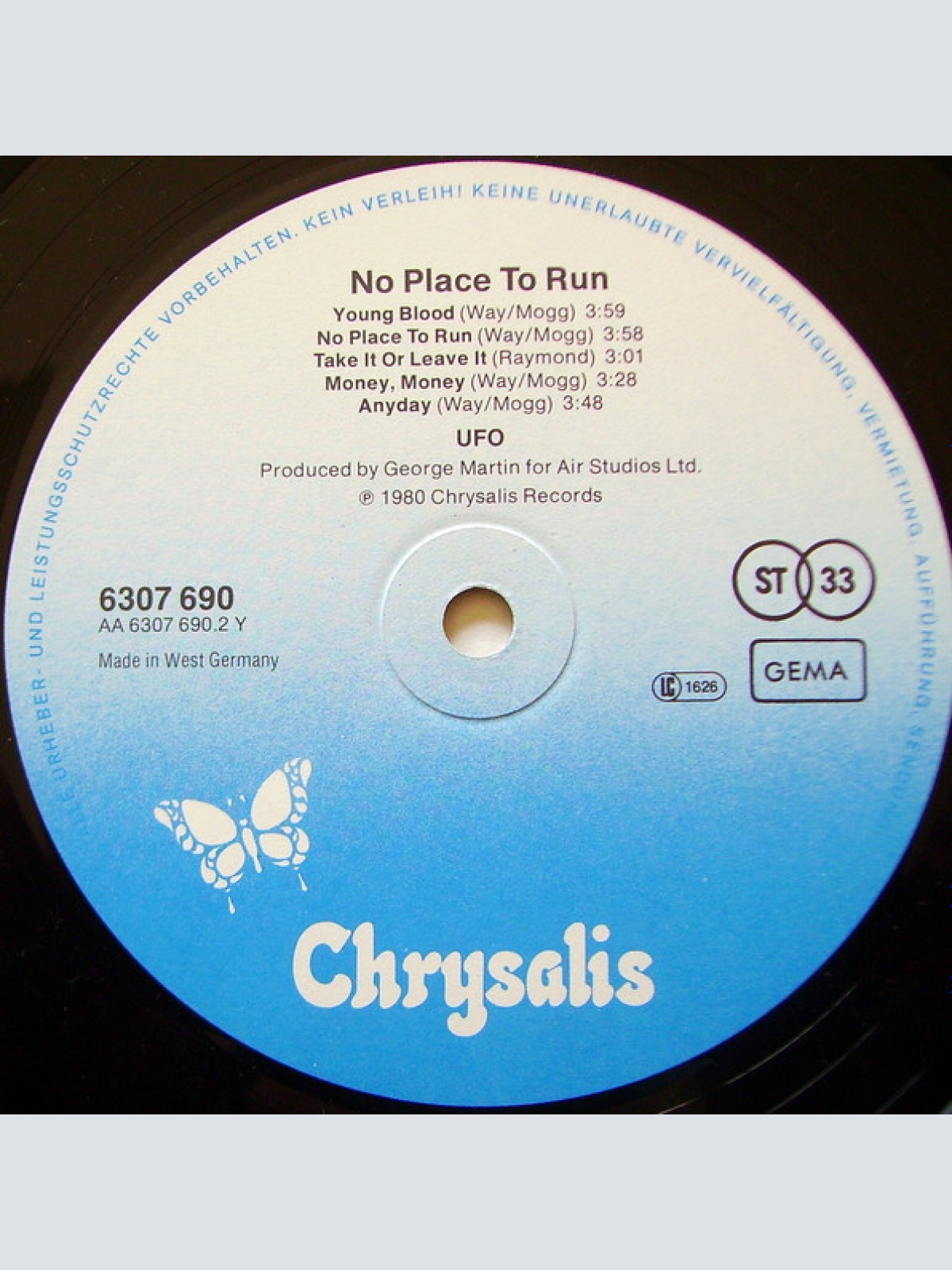 Vinyl / UFO (5) - No Place To Run