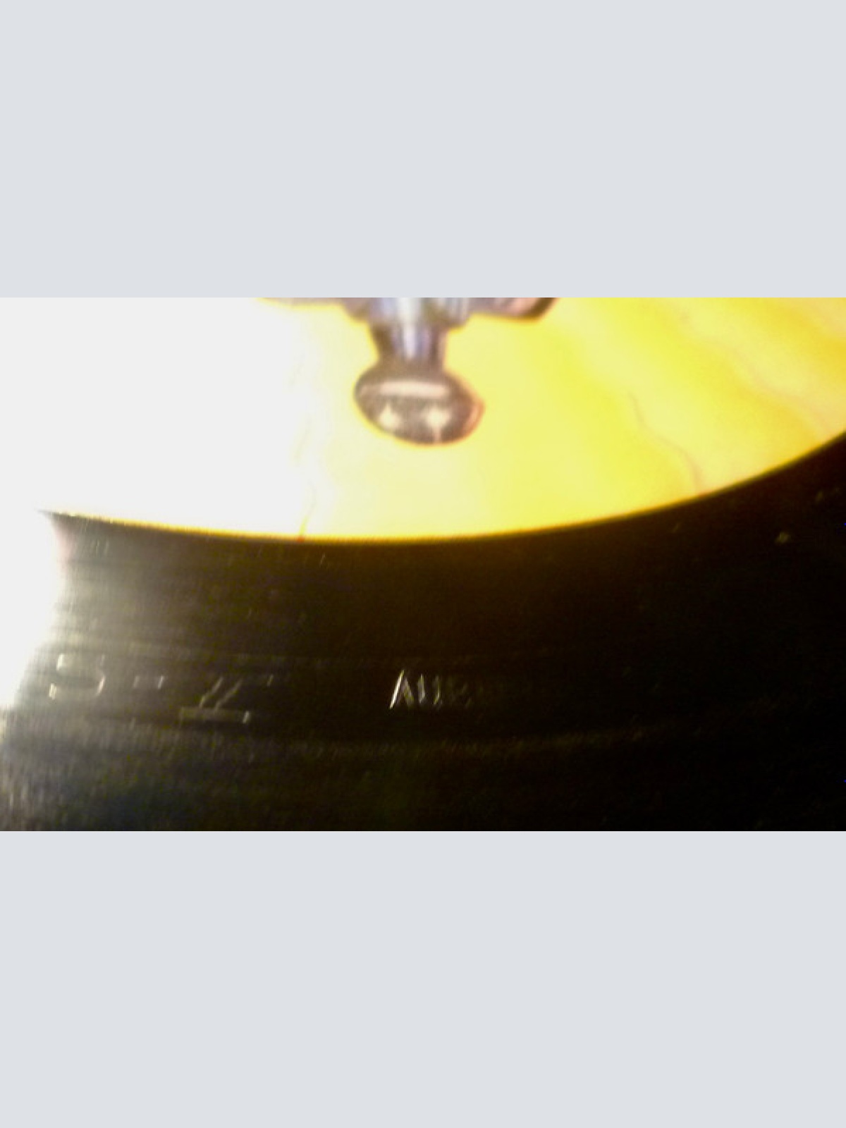 Vinyl / Kin Ping Meh - Concrete