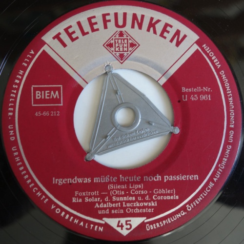 Vinyl / Ria Solar, D. Sunnies* U. Die Coronels - Irgendwas Müßte Heute Noch Passieren / Für Mich Ist Heut' Sonntag