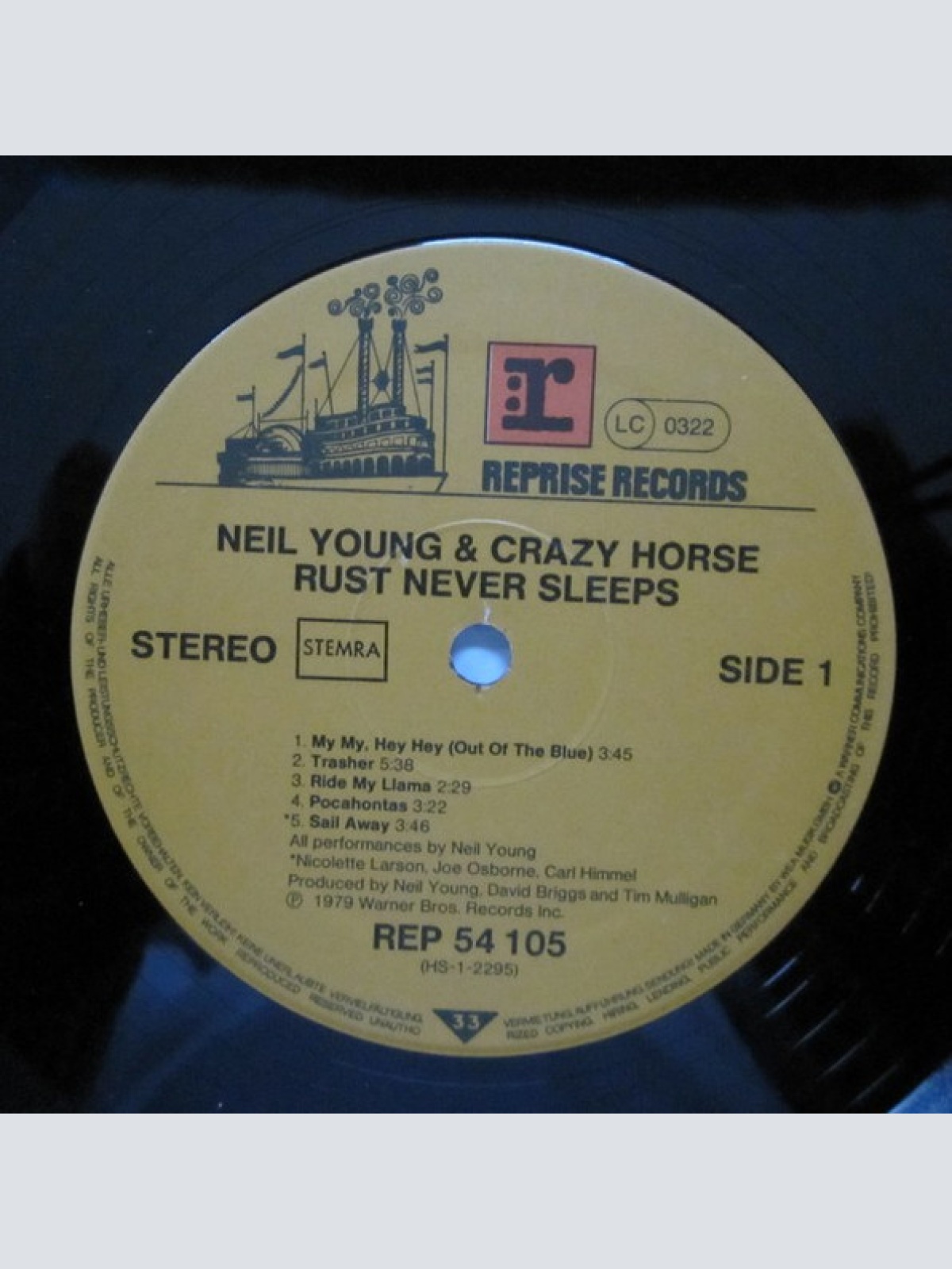 Vinyl / Neil Young & Crazy Horse - Rust Never Sleeps