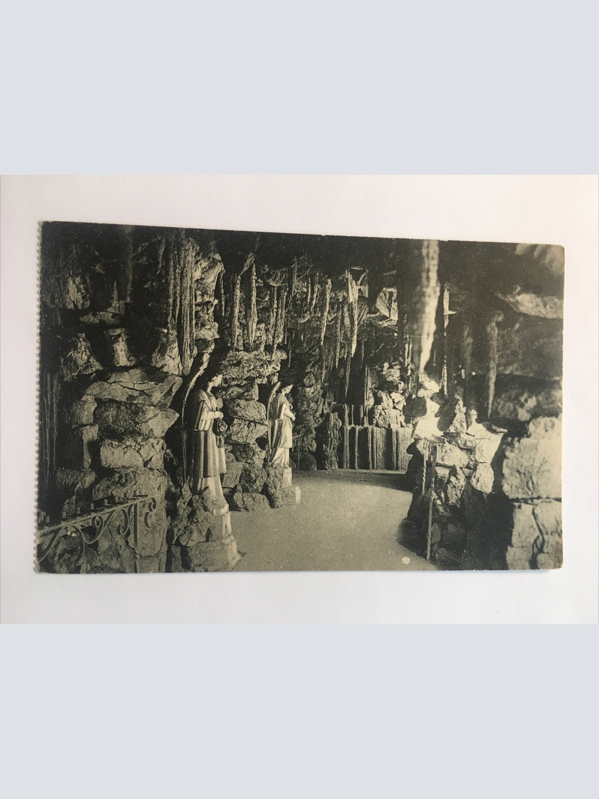 Grottes de St. Antoine à Crupey 85014 RE