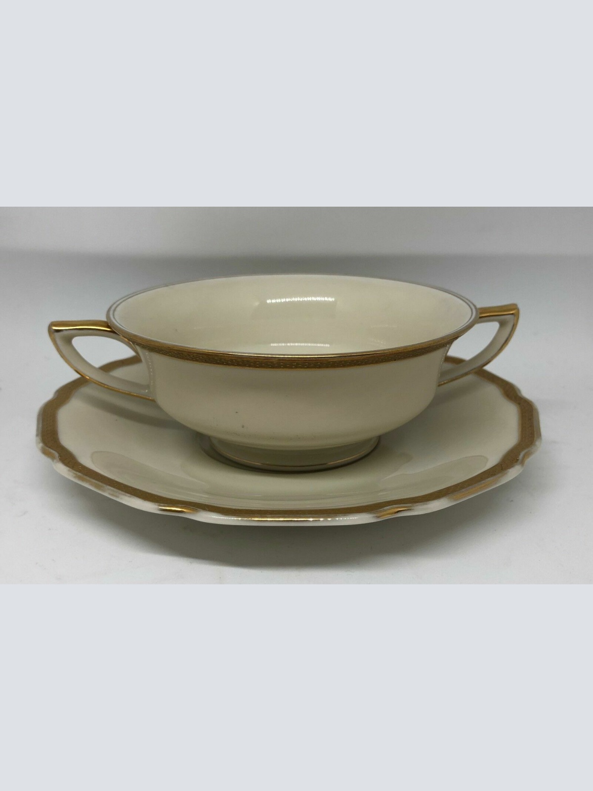 Bohemia Royal Ivory Windsor Suppentasse 19855 1P1