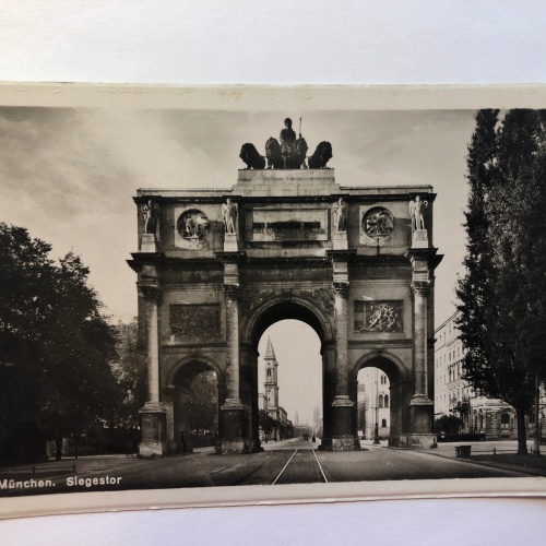 München. Siegestor 20247