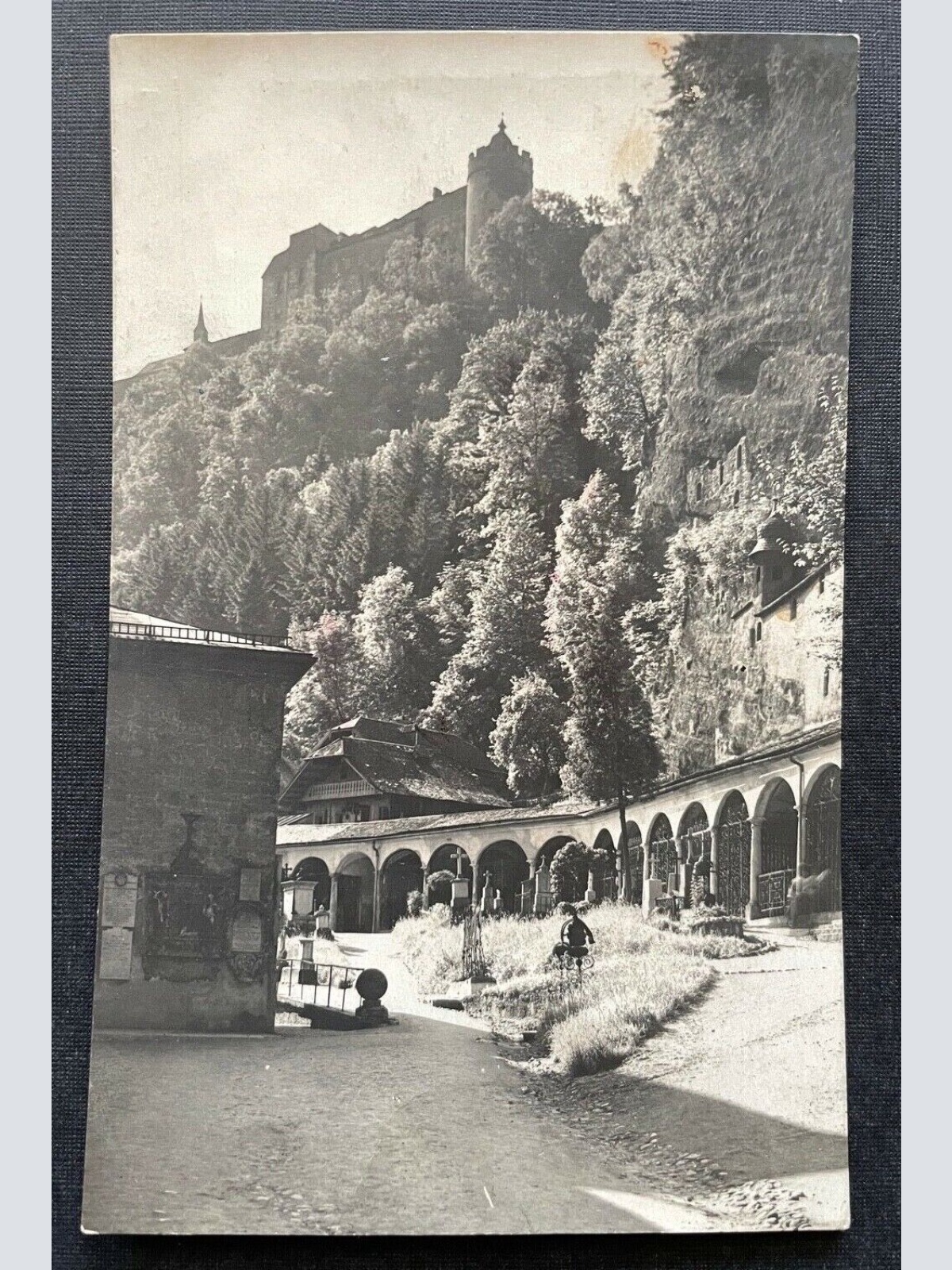 Salzburg St.Peter Friedhof Kirche Katakomben Festung Berg Österreich 410876 TH