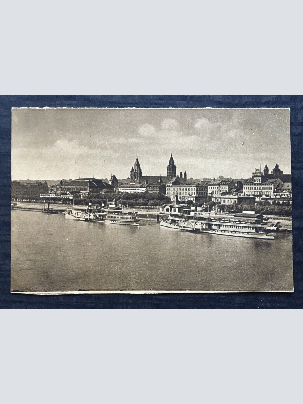 Mainz Rhein Stadthalle Dom Fluss Schiff Rheinland-Pfalz Deutschland 4006531 TH