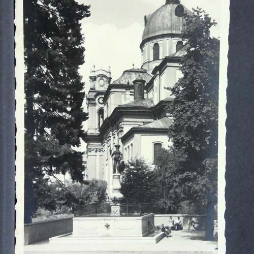 Salzburg Fischerbrunnen und Kolegienkirche JW 5921