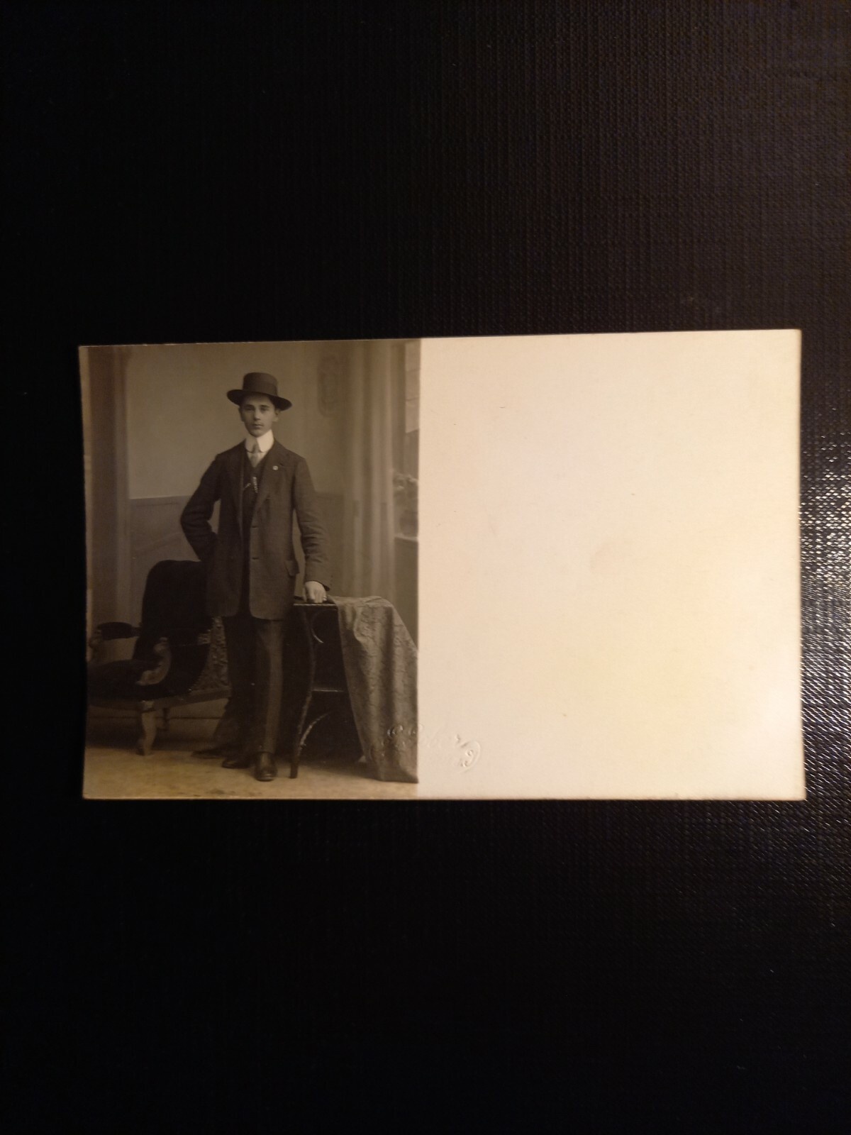 Mann mit Anzug 402811 gr C