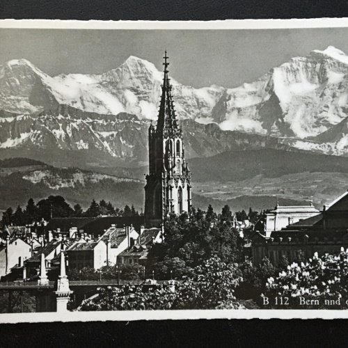 Bern und die Alpen - Stadt mit Münster Kirche - Schweiz 400690 TH A