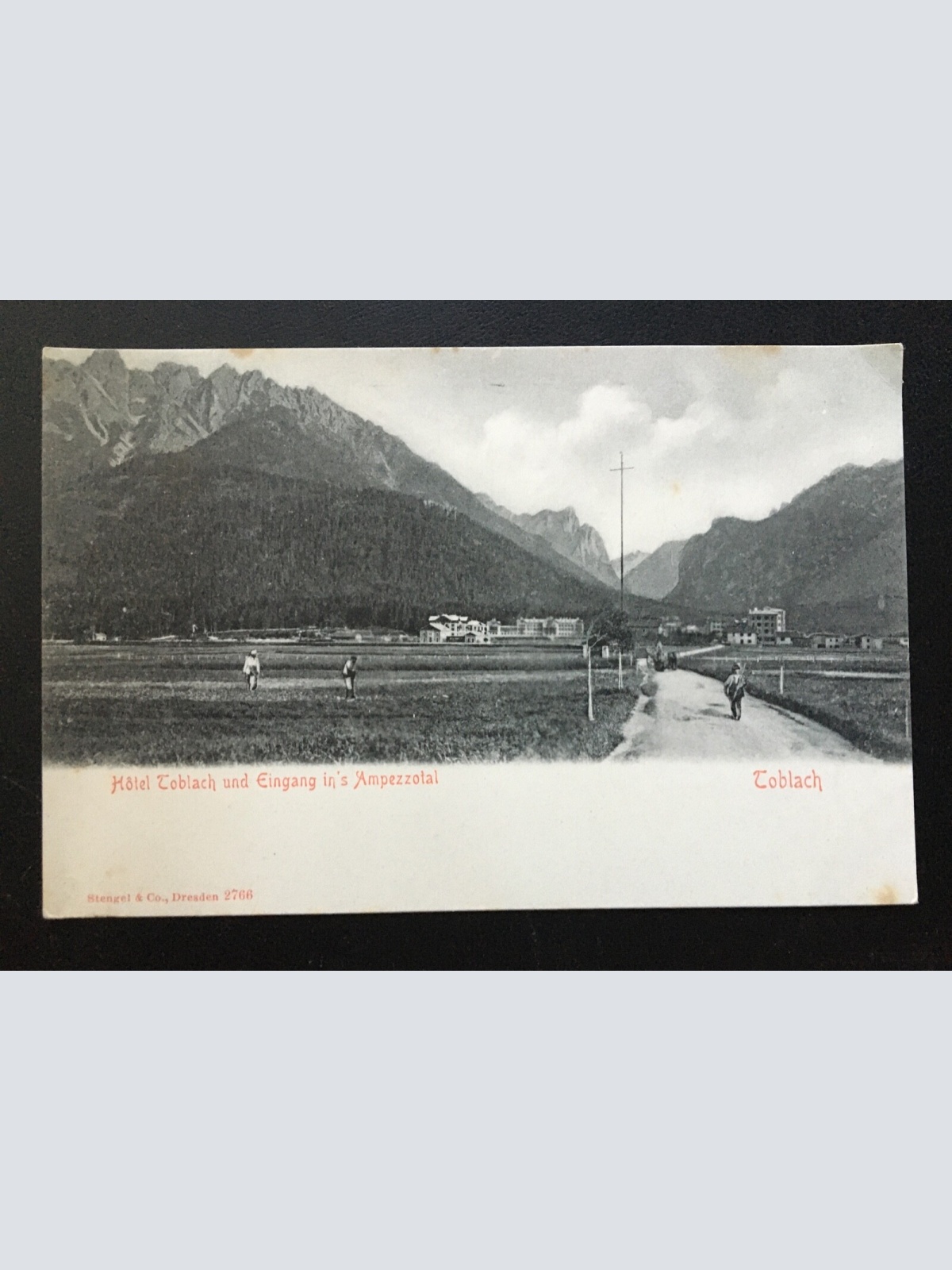 Toblach - Hotel Toblach und Eingang in's Ampezzotal - Südtirol Italien 400697 A