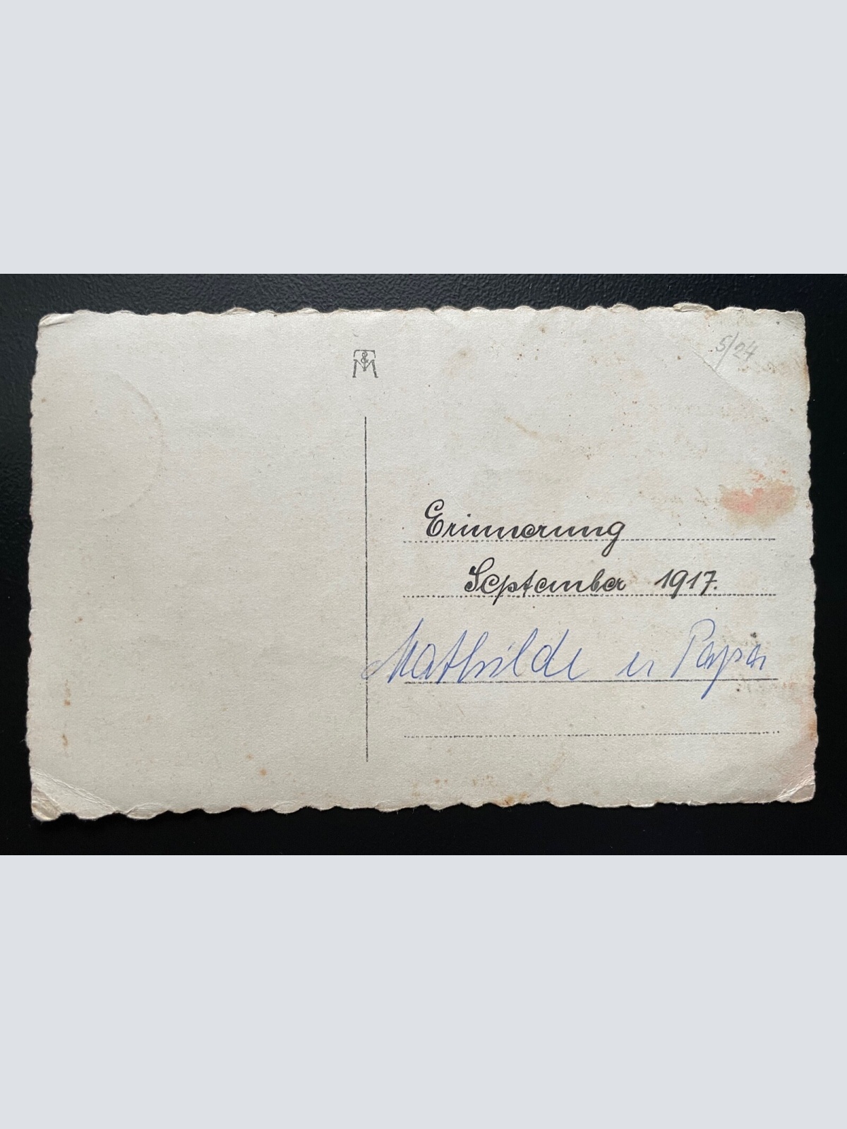 Porträt Mann Frau Soldat Uniform Bart Kleid Blumenstrauß Militär Krieg 400586 A