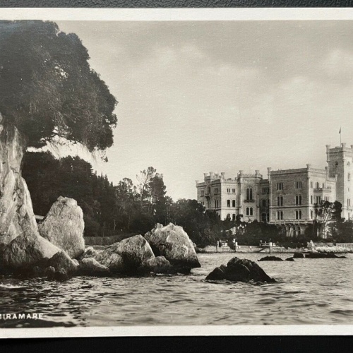 Trieste Triest Miramar Schloss Klippe Bucht Hafen Gebäude Turm Italien 400619 A