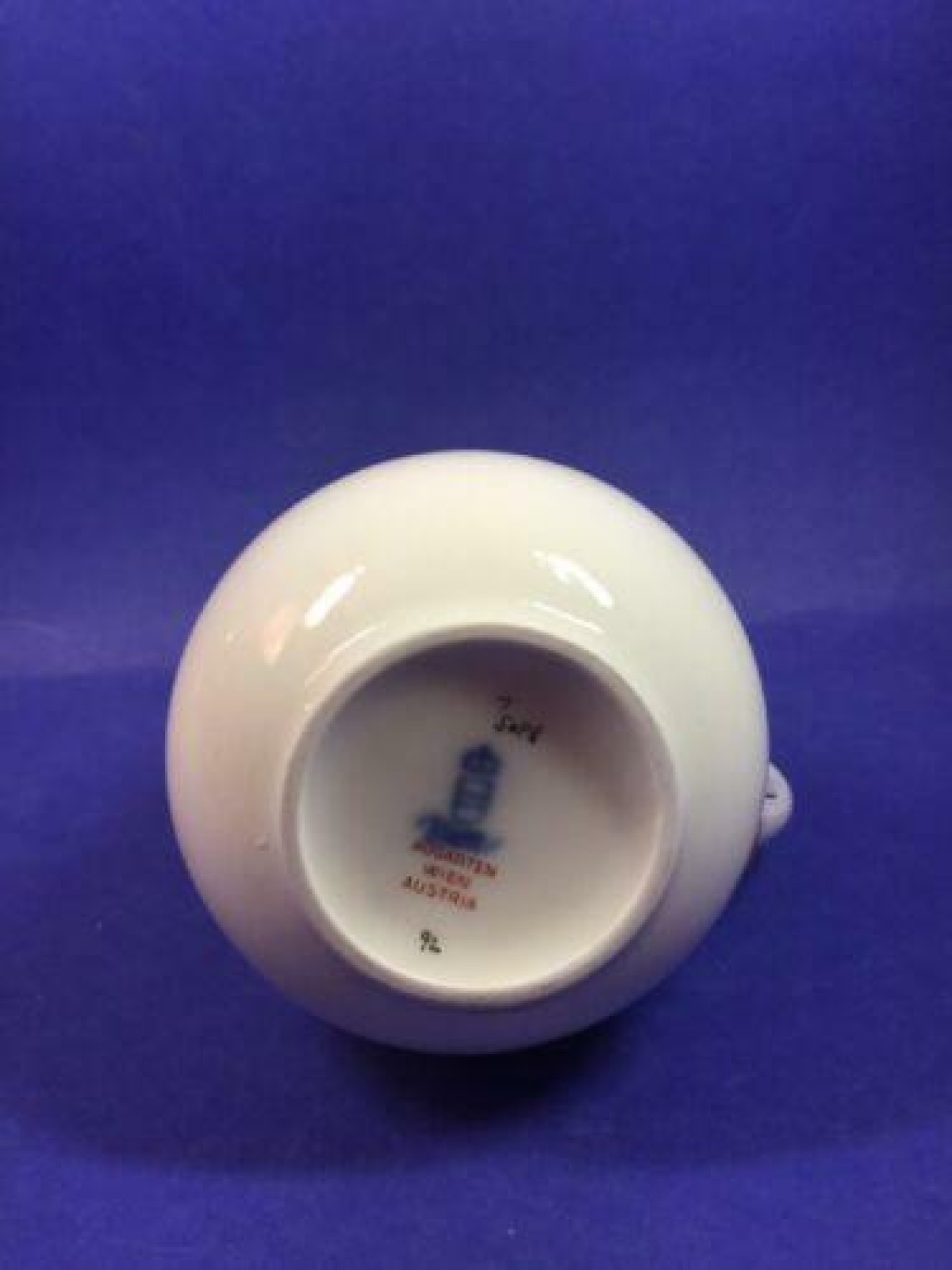 Augarten Maria Theresia Milchkanne 12.5 cm Sehr Gut erhalten  16042