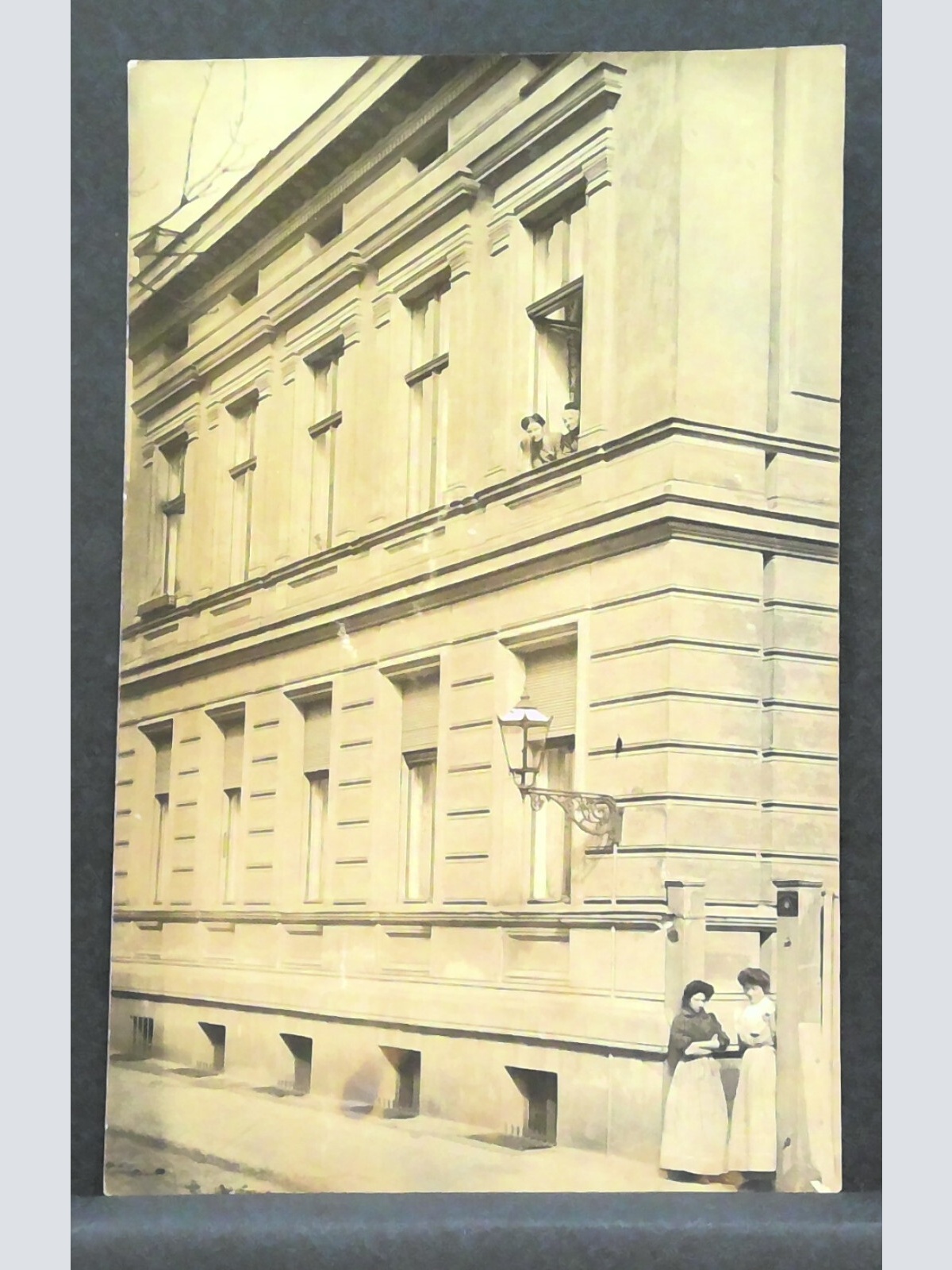 Frankfurt Hauseck mit Damen unbekannt JW 500256 F