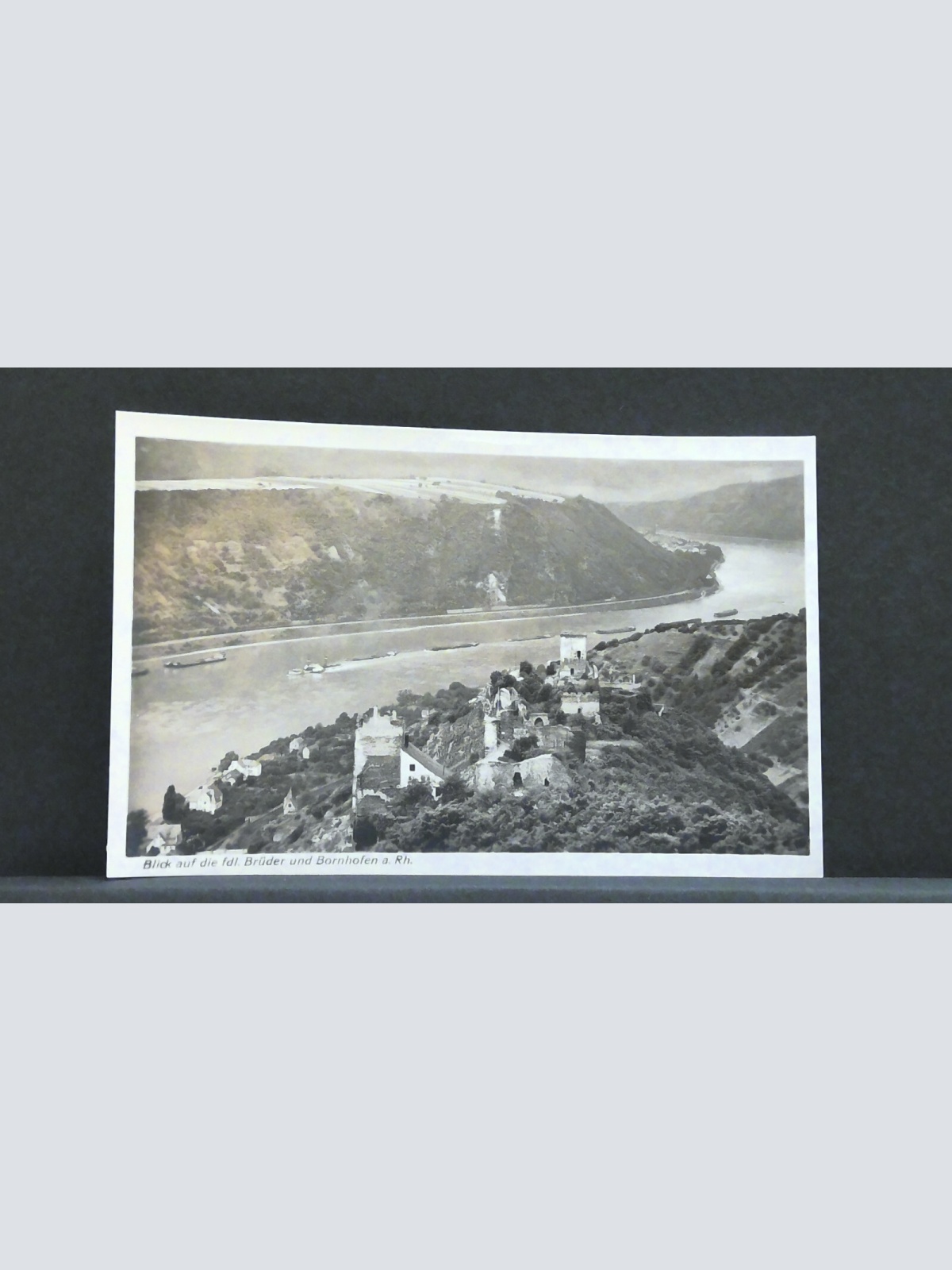 Blick auf die fdl Brüder und Bornhofen am Rhein JW 401210 F