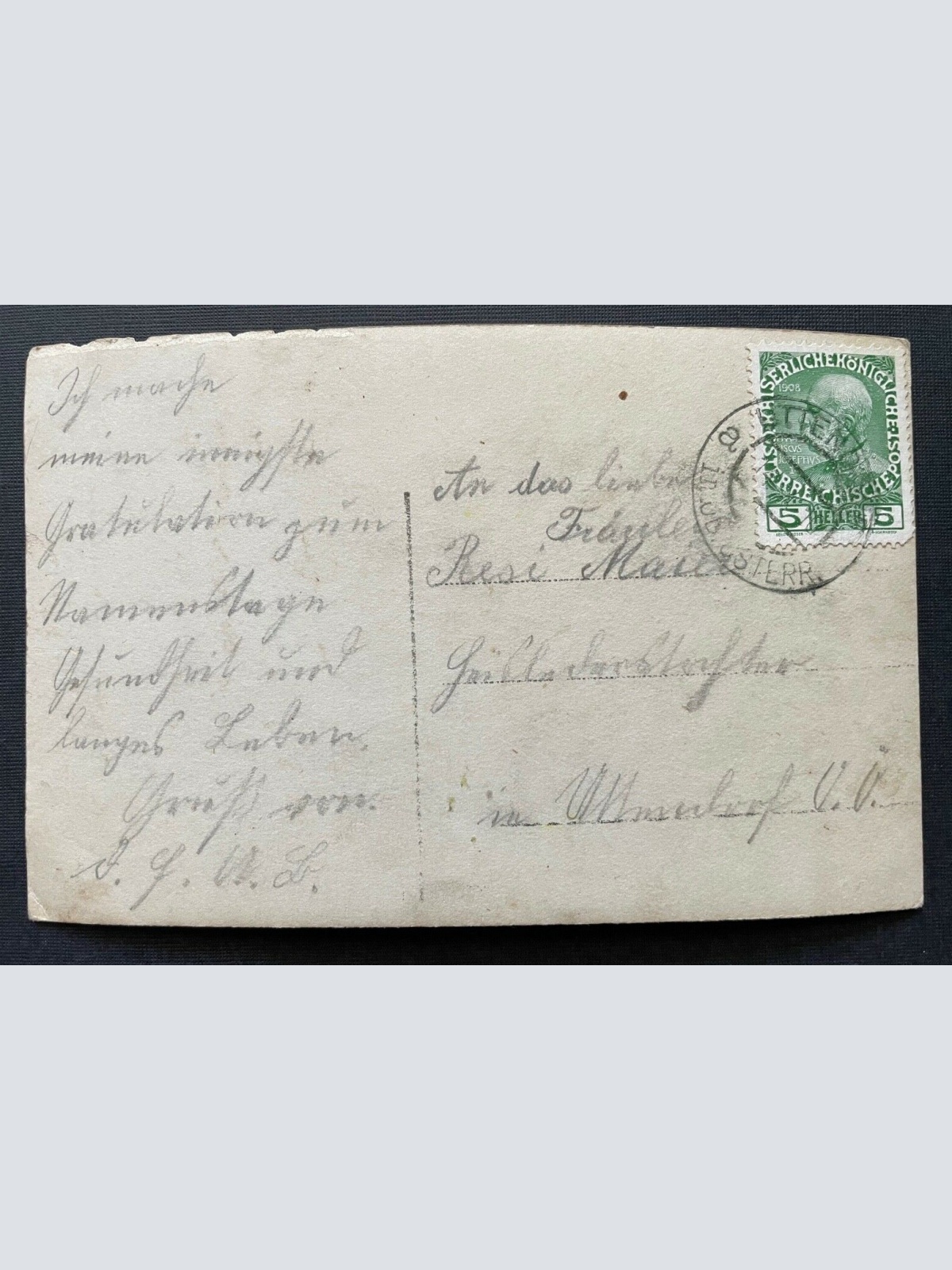 Porträt Frau Kleid Tracht Turmfrisur 400374 TH F