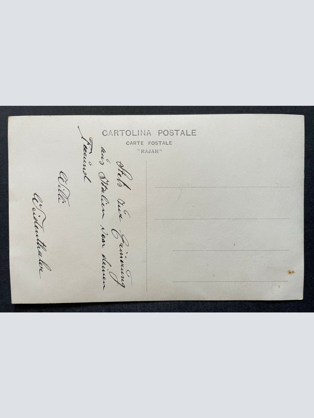 Porträt Mann Anzug Sakko Krawatte Bart Anstecknadel Kragen 400333 TH A