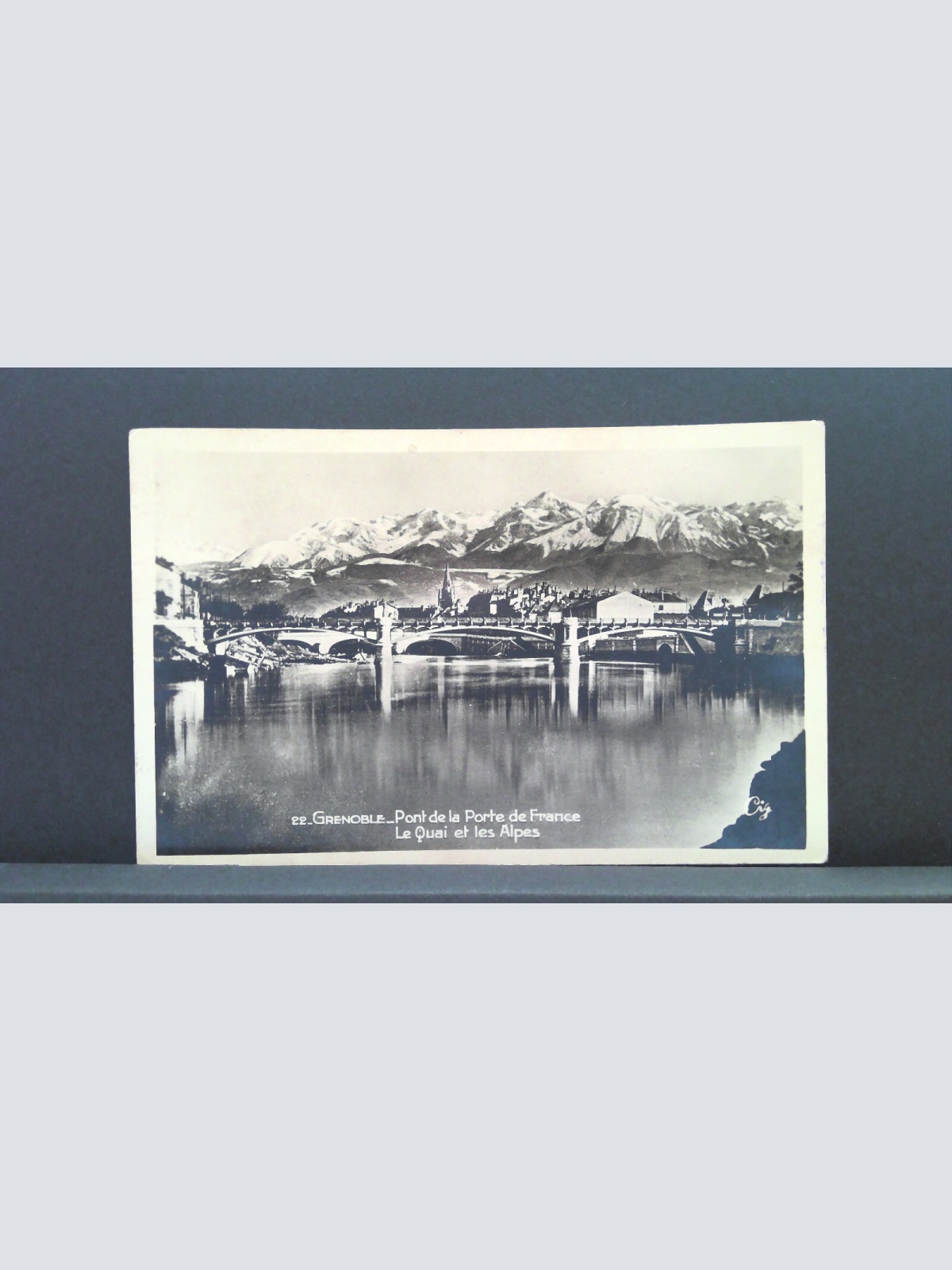 Grenoble Pont de la Porte de France Le Quai et les Alpes JW 650474 C