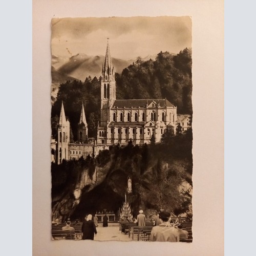 Lourdes, La Basilique 500037A gr