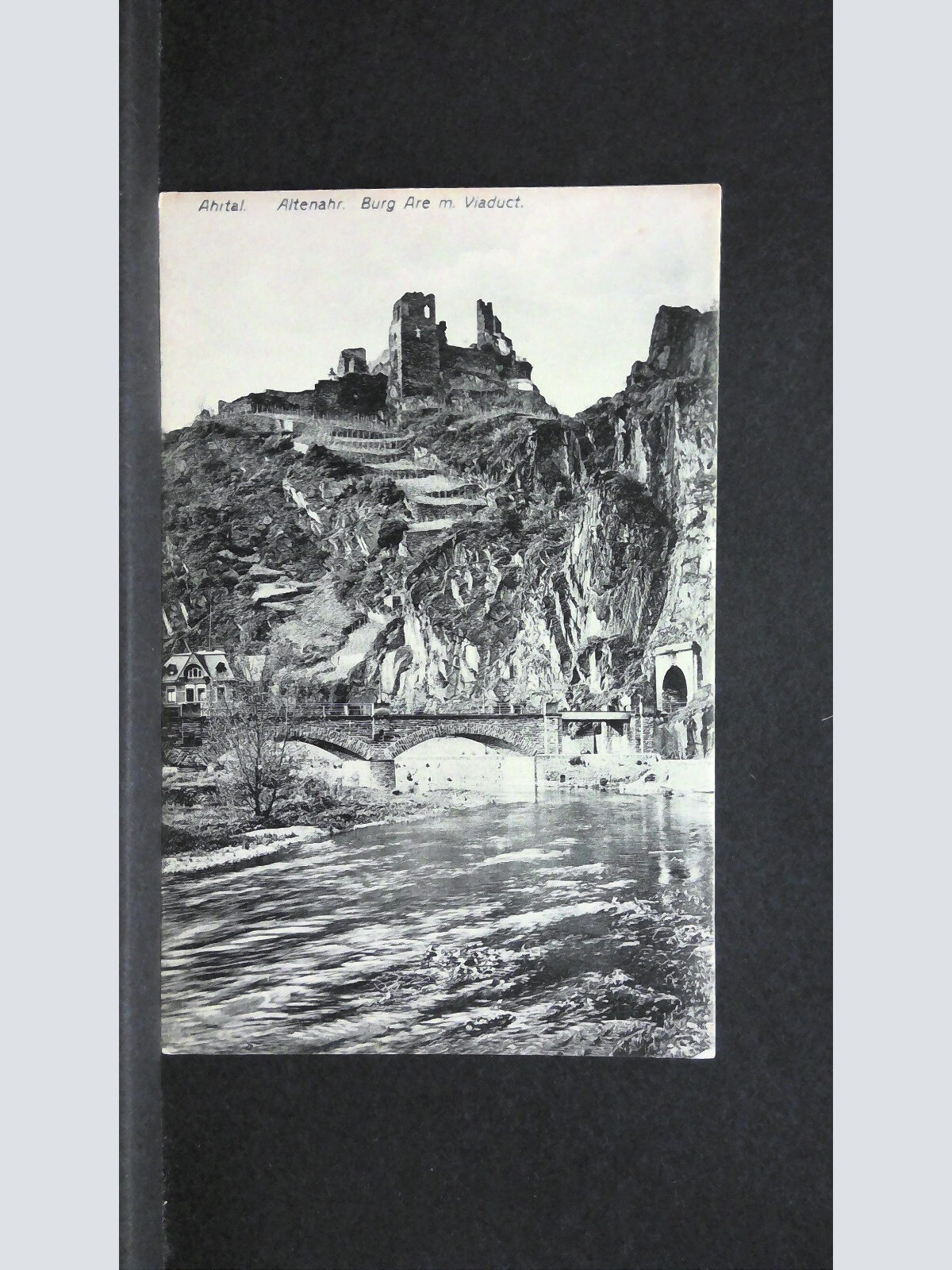 Ahital Altenahr Burg Are mit Viaduct 4006541 jw J