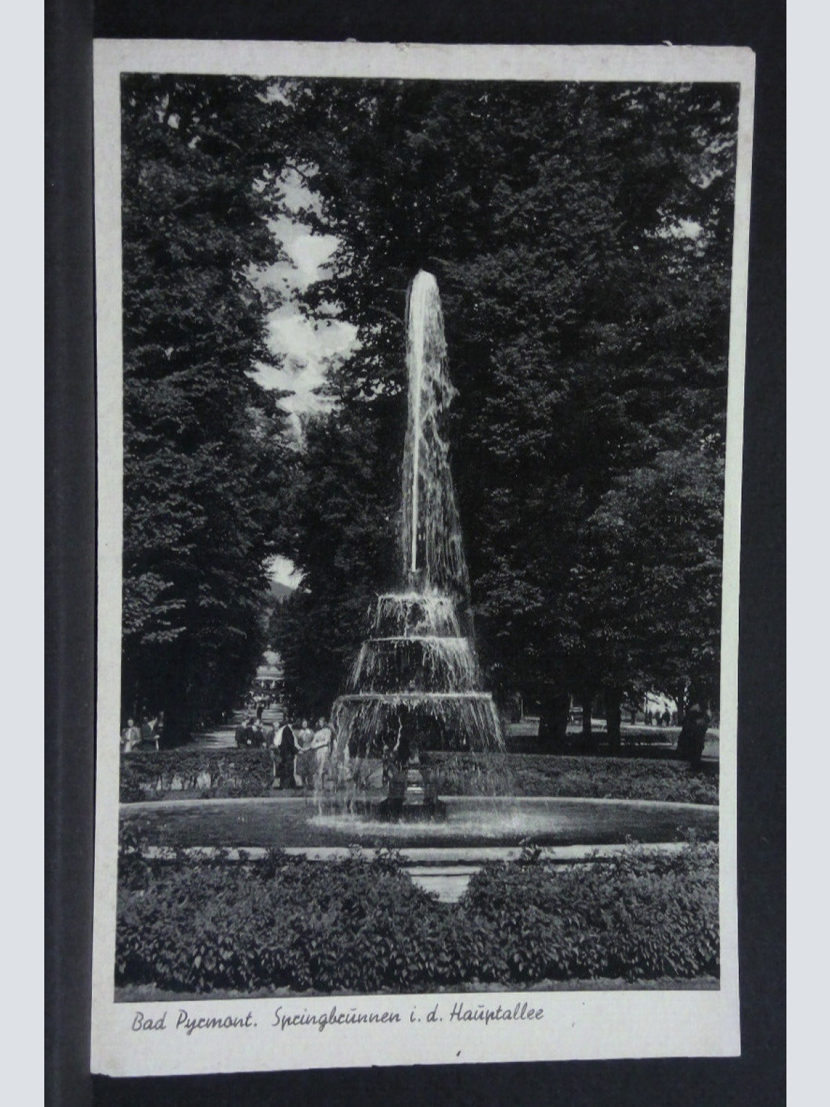 Bad Pyrmont Springbrunnen in der Hauptallee 85034 jw J