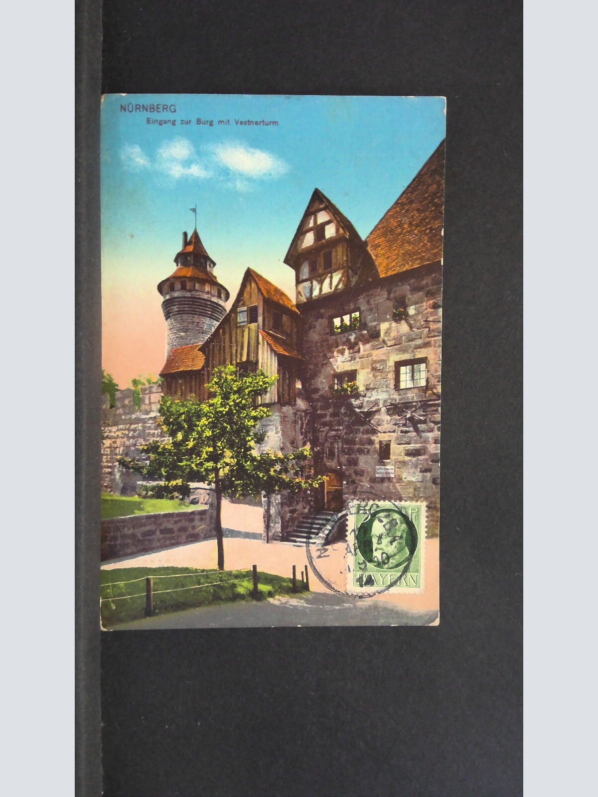 Nürnberg Eingang zur Burg mit Vestnerturm 20003 jw J