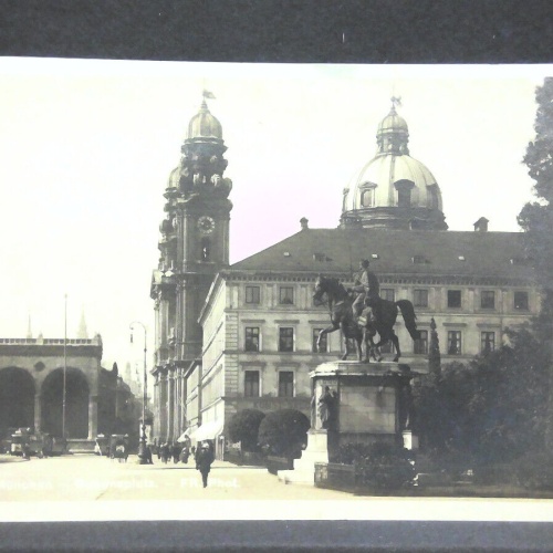 München Odeonsplatz 40106 jw J