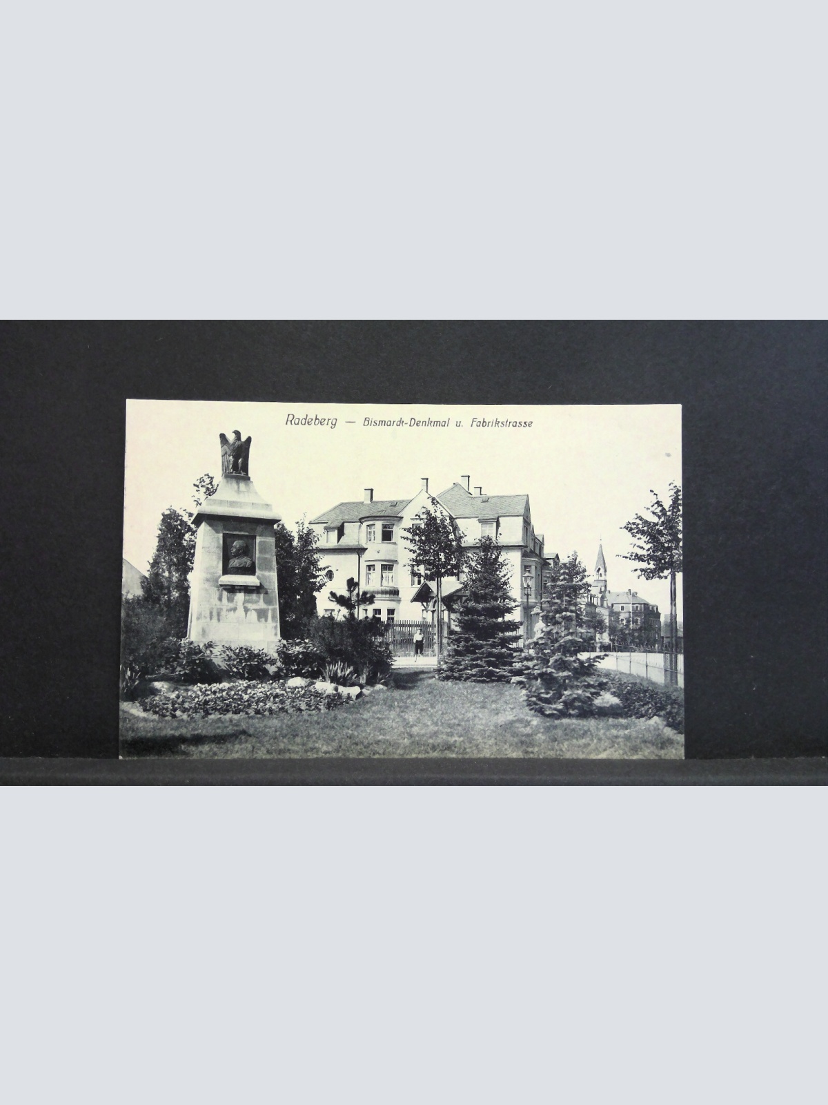 Radeberg Bismark Denkmal und Fabrikstraße 500225 jw J