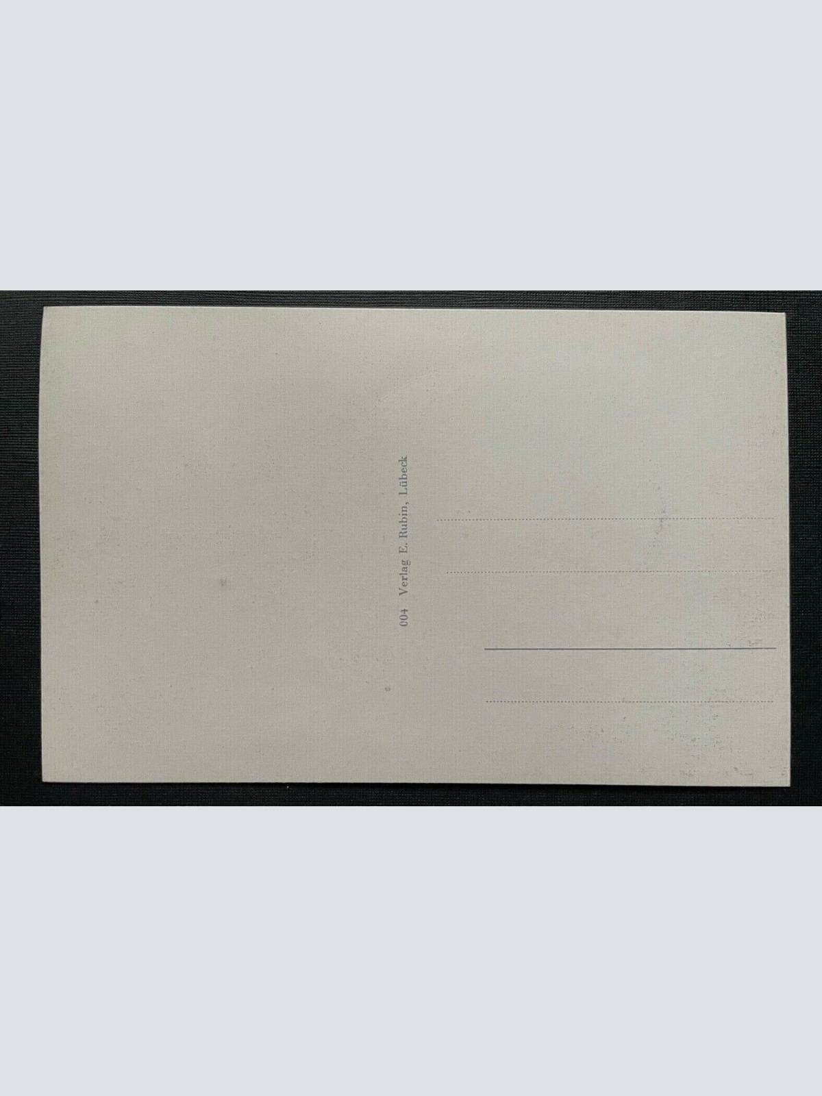 Ostseeheilbad Niendorf Möwe im Flug Welle SchleswigHolstein Deutschland 401091 A