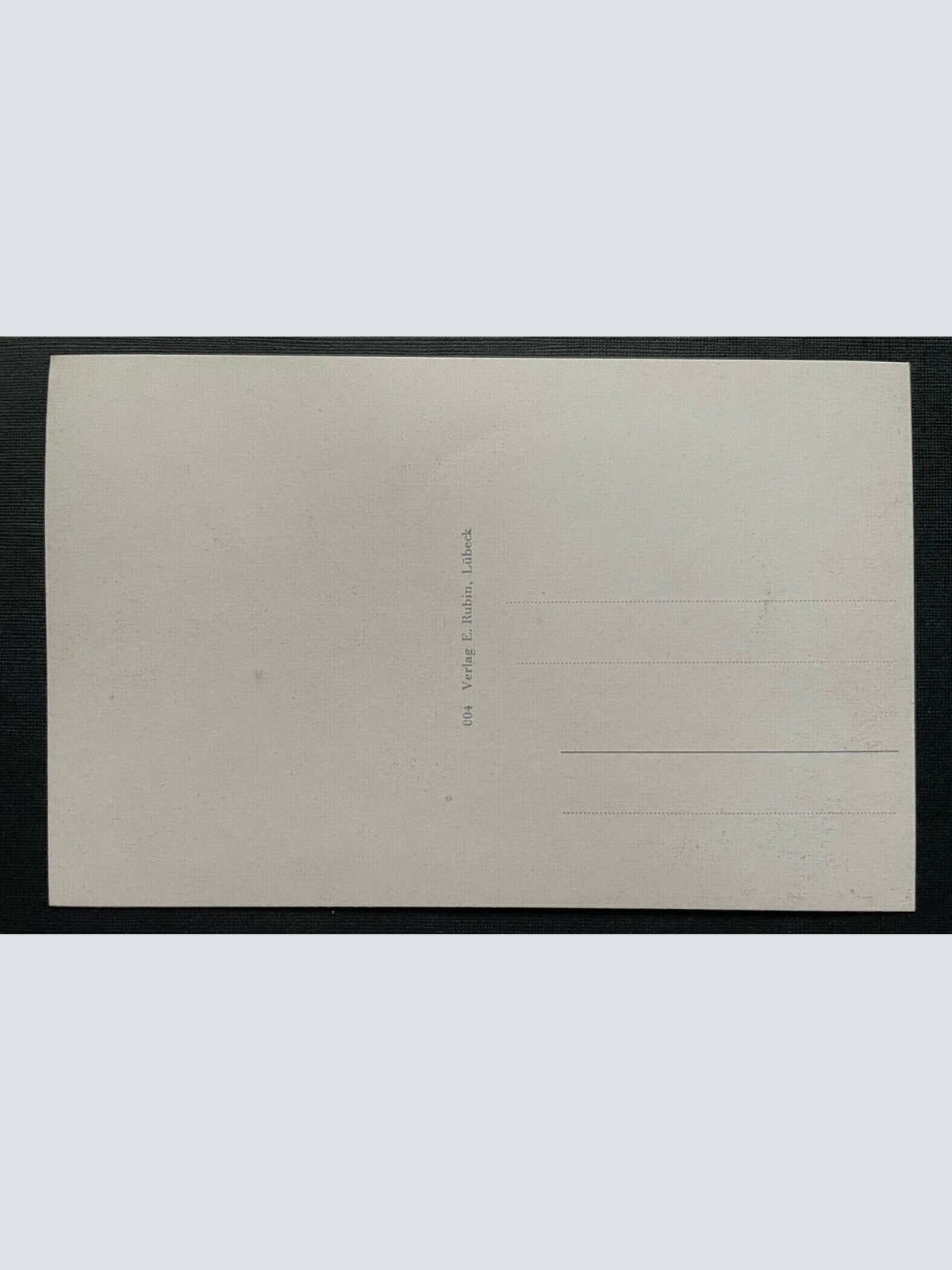 Ostseeheilbad Niendorf Möwe im Flug Welle SchleswigHolstein Deutschland 401091 A