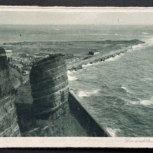 Helgoland Zerstörtes Hafengelände Nordsee SchleswigHolstein Deutschland 401078 A