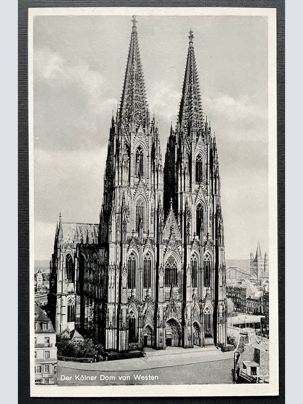 Der Kölner Dom von Westen Kirche Stadt Nordrhein-Westfalen Deutschland 401012 A