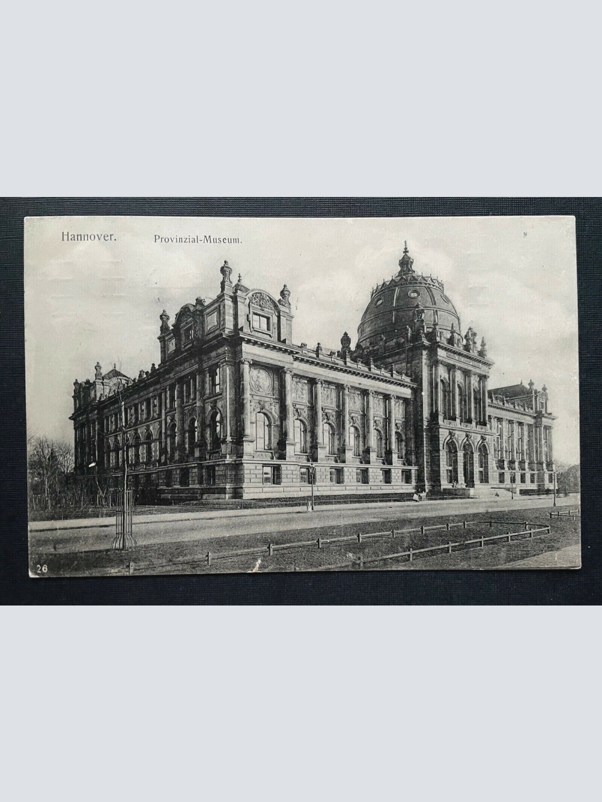 Hannover Provinzial-Museum Gebäude Vorplatz Niedersachsen Deutschland 401043 TH