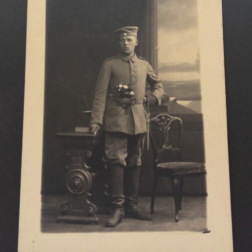 Deutsches Reich Soldatenfoto Blumenstrauß JW 650257 C