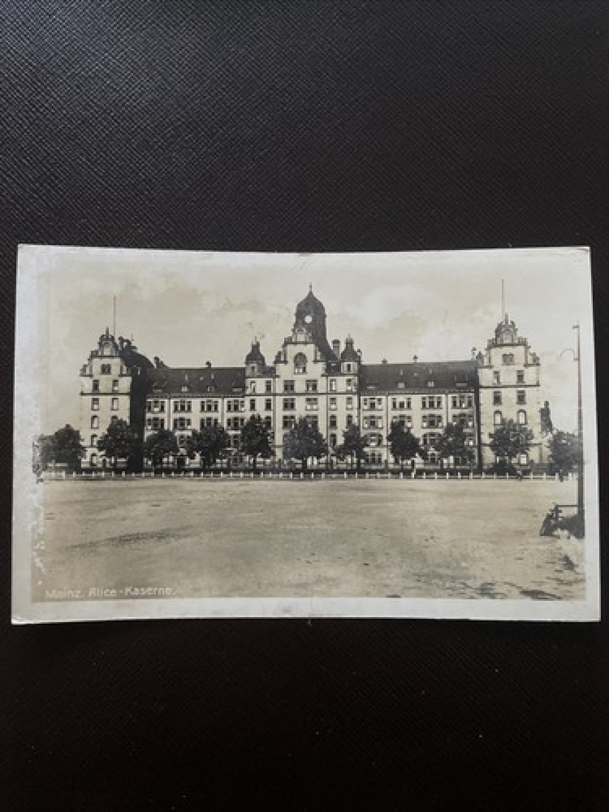 Mainz. Alice - Kaserne 400727 DN A