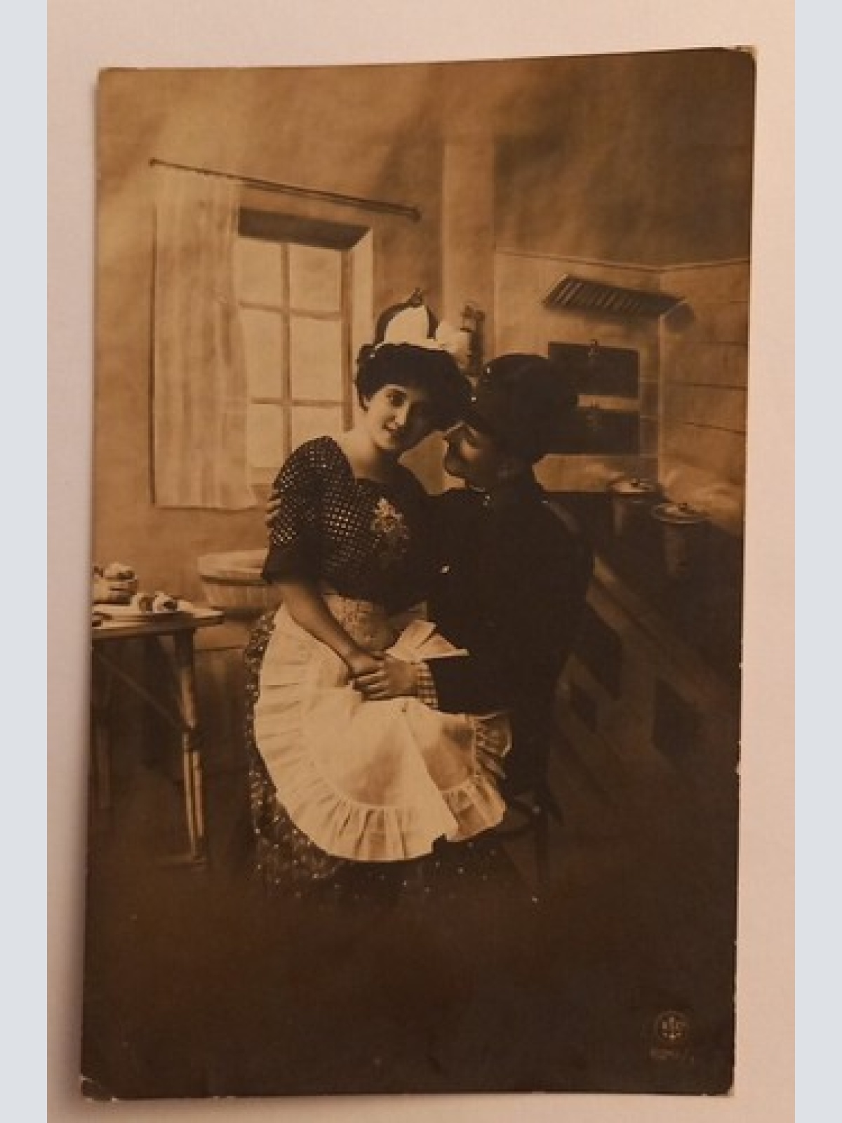 Liebespaar Soldat mit Frau Künstlerkarte 600603A gr D