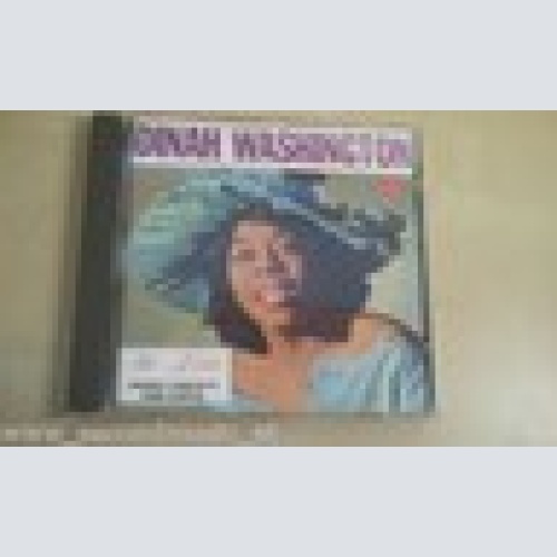CD--DINAH WASHINGTON--IN LOVE-- -ALBUM