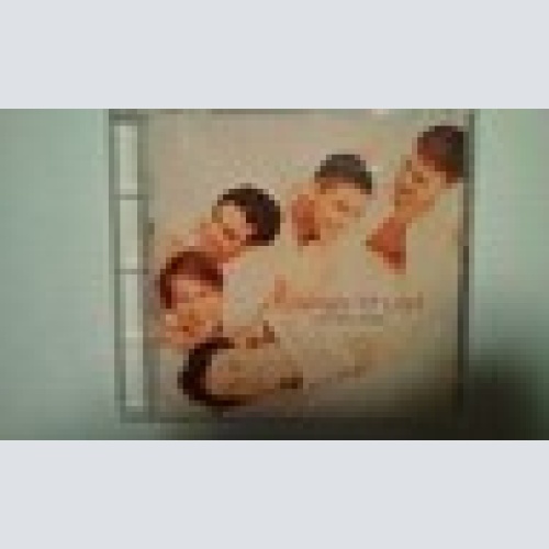 CD-- TAKE THAT --EVERYTHING CHANGES--ALBUM