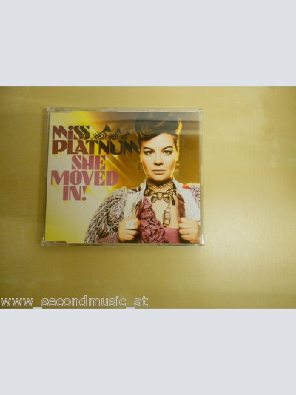 MAXI CD--MISS PLATINUM--SHE MOVED IN--6 TRACKS