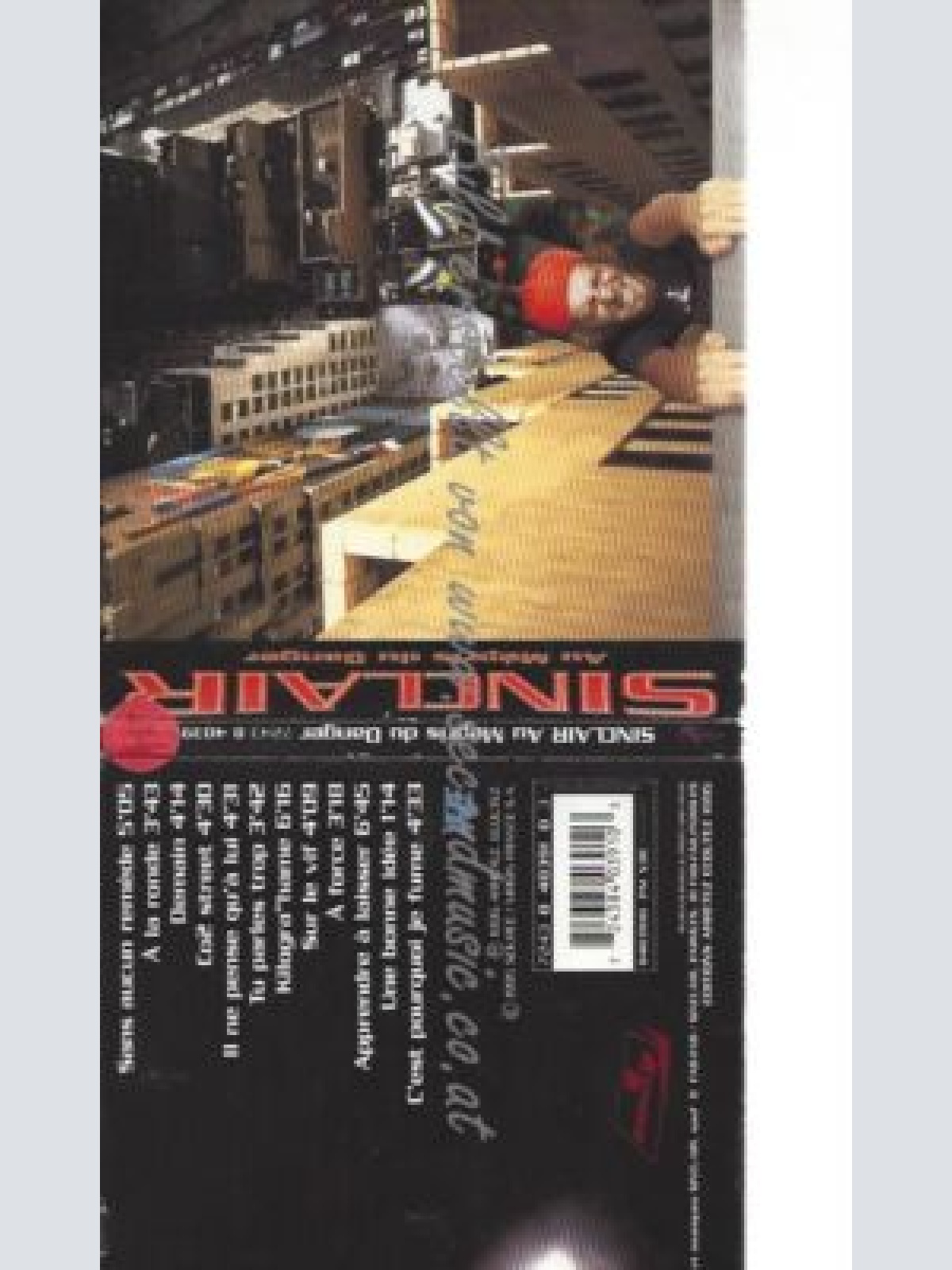 CD--SINCLAIR--    AU MEPRIS DU DANGER