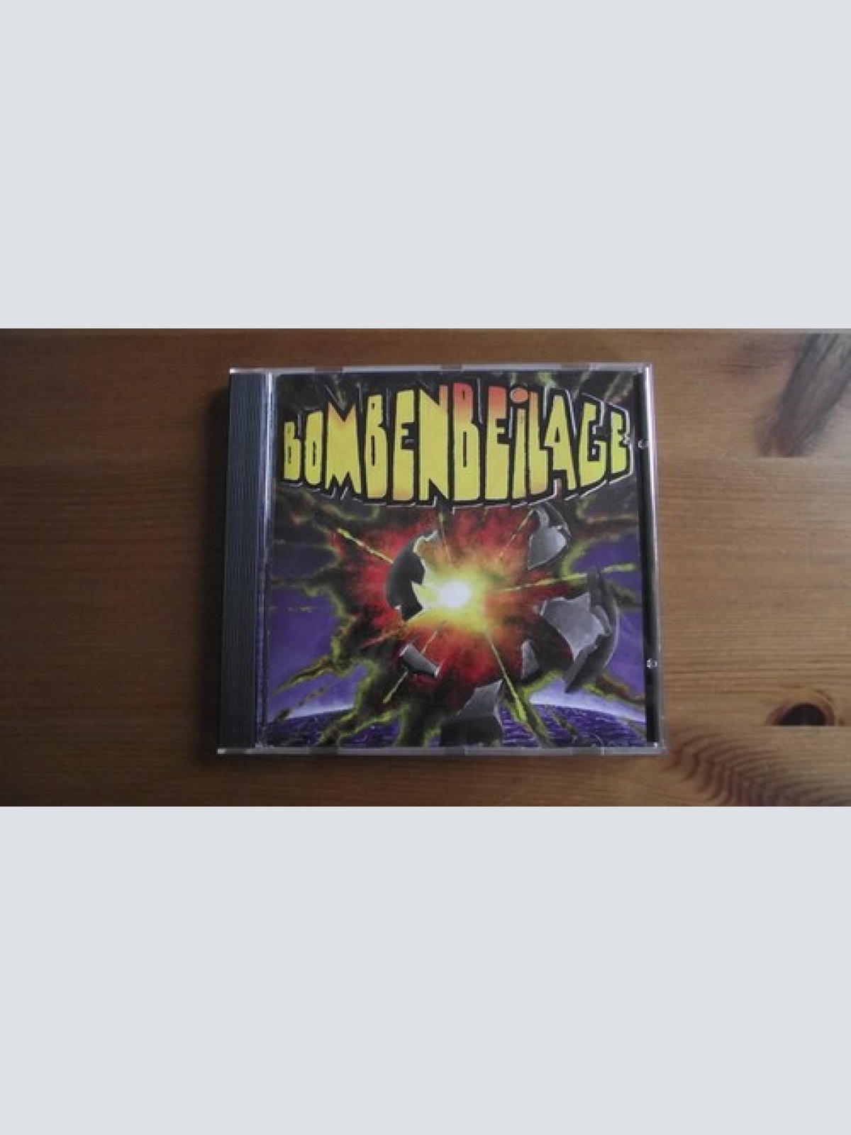 CD, Comp, Smplr Various - Bombenbeilage Plastic Bomb # 23