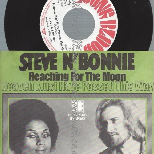 7"  Steve & Bonnie  Reaching For The Moon